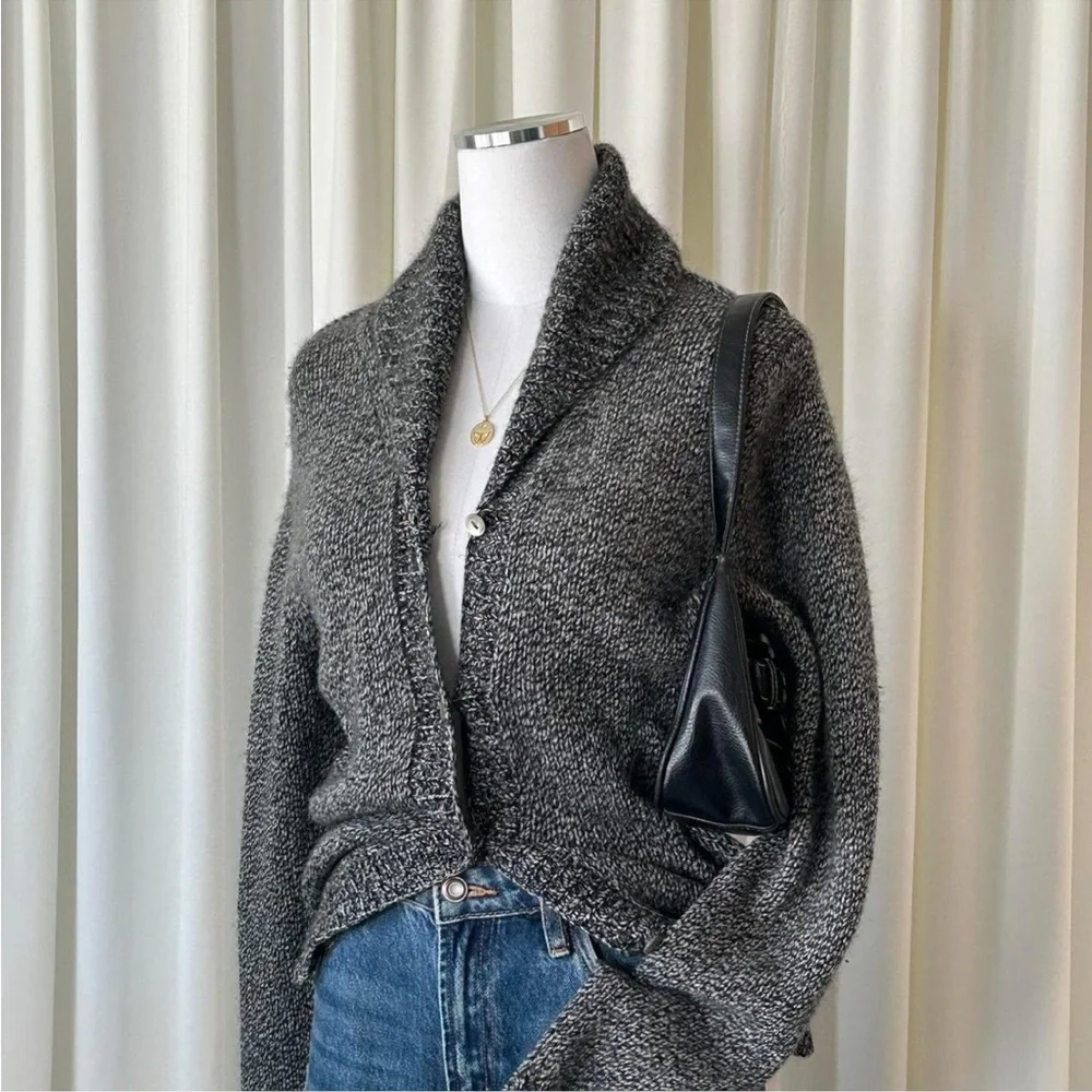 VTG NEIMAN MARCUS 100% Cashmere Shawl Collar Cardigan Dark Gray Marled Knit M. - Picture 5 of 8